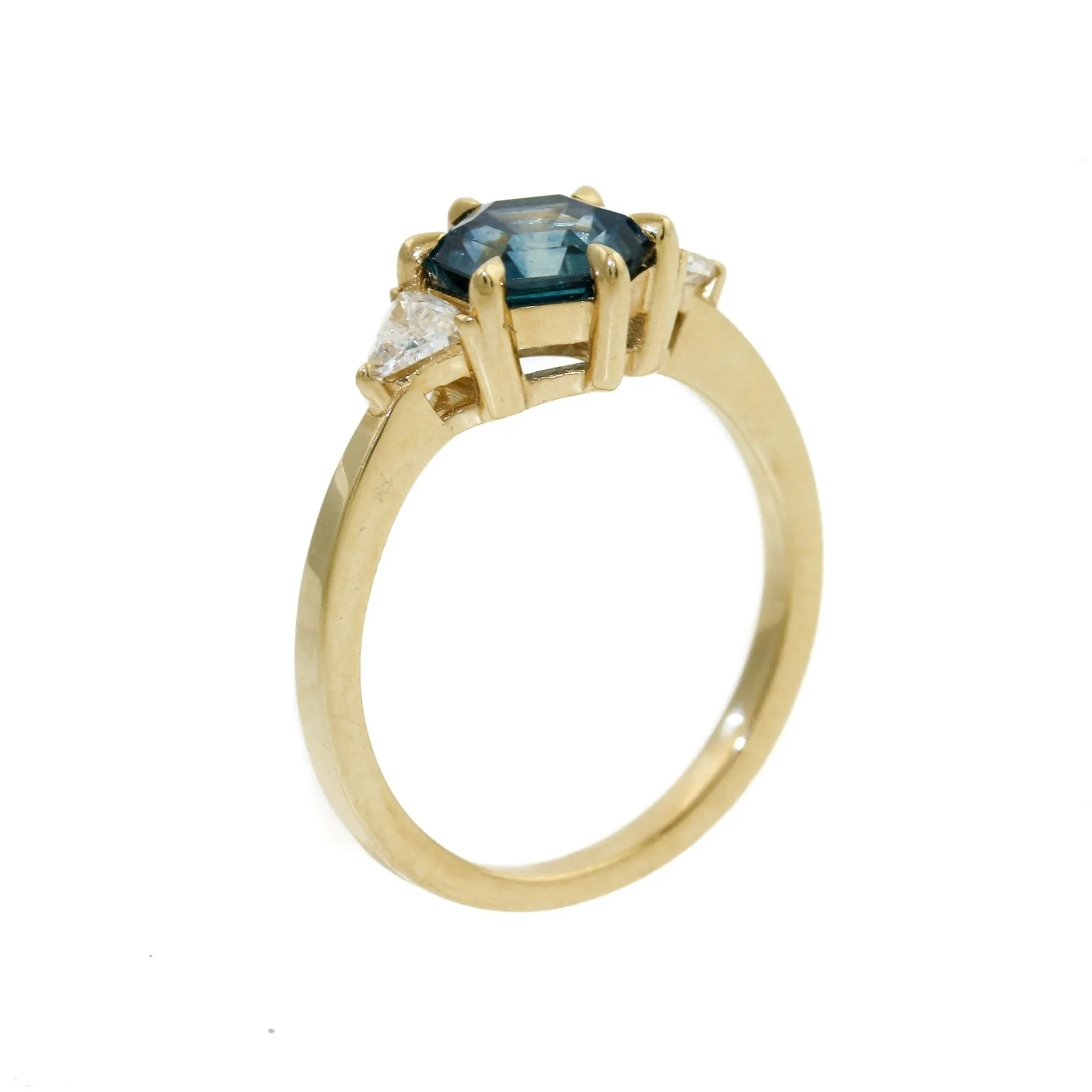 14k Gold  Hexagonal Montana Sapphire Isla Ring