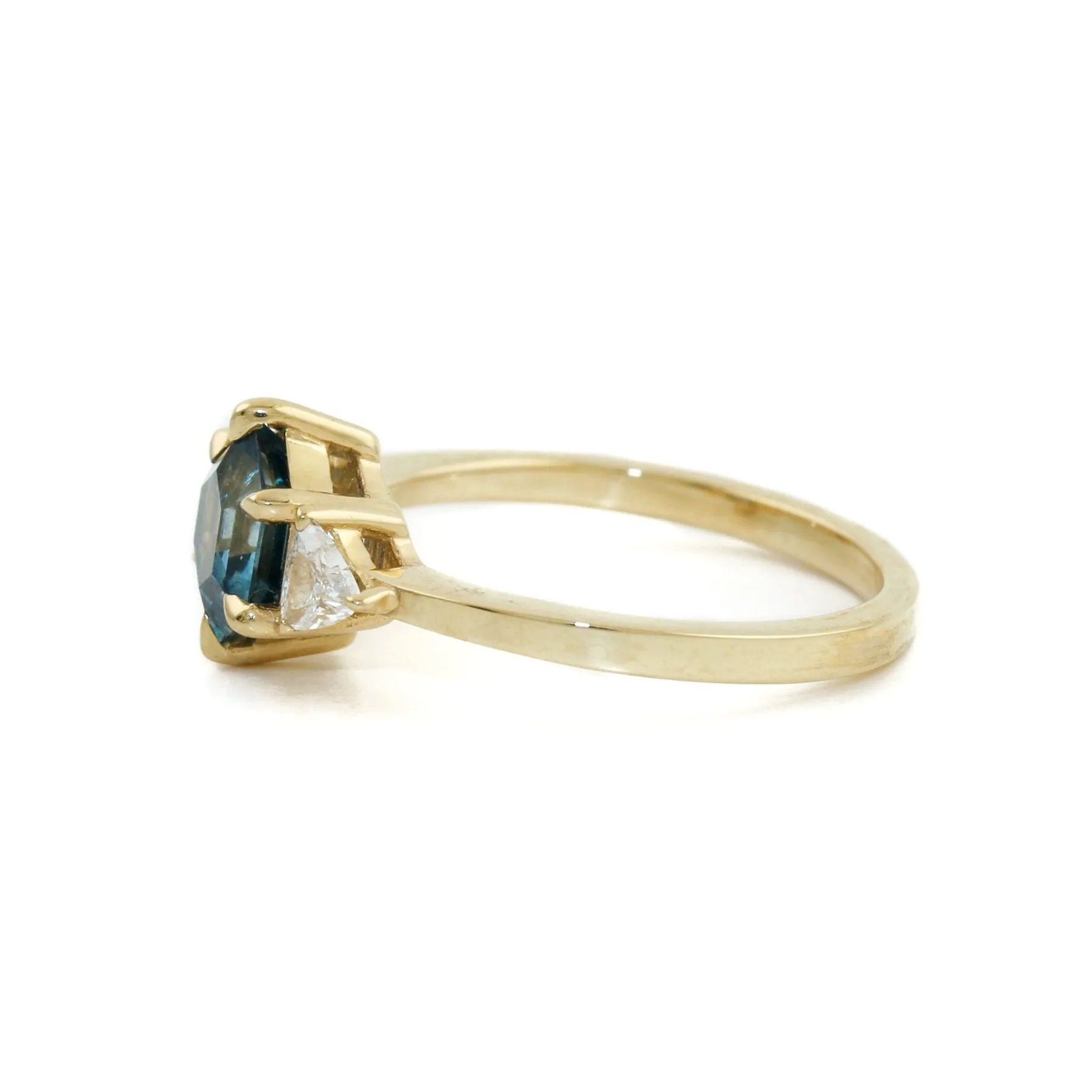 14k Gold  Hexagonal Montana Sapphire Isla Ring