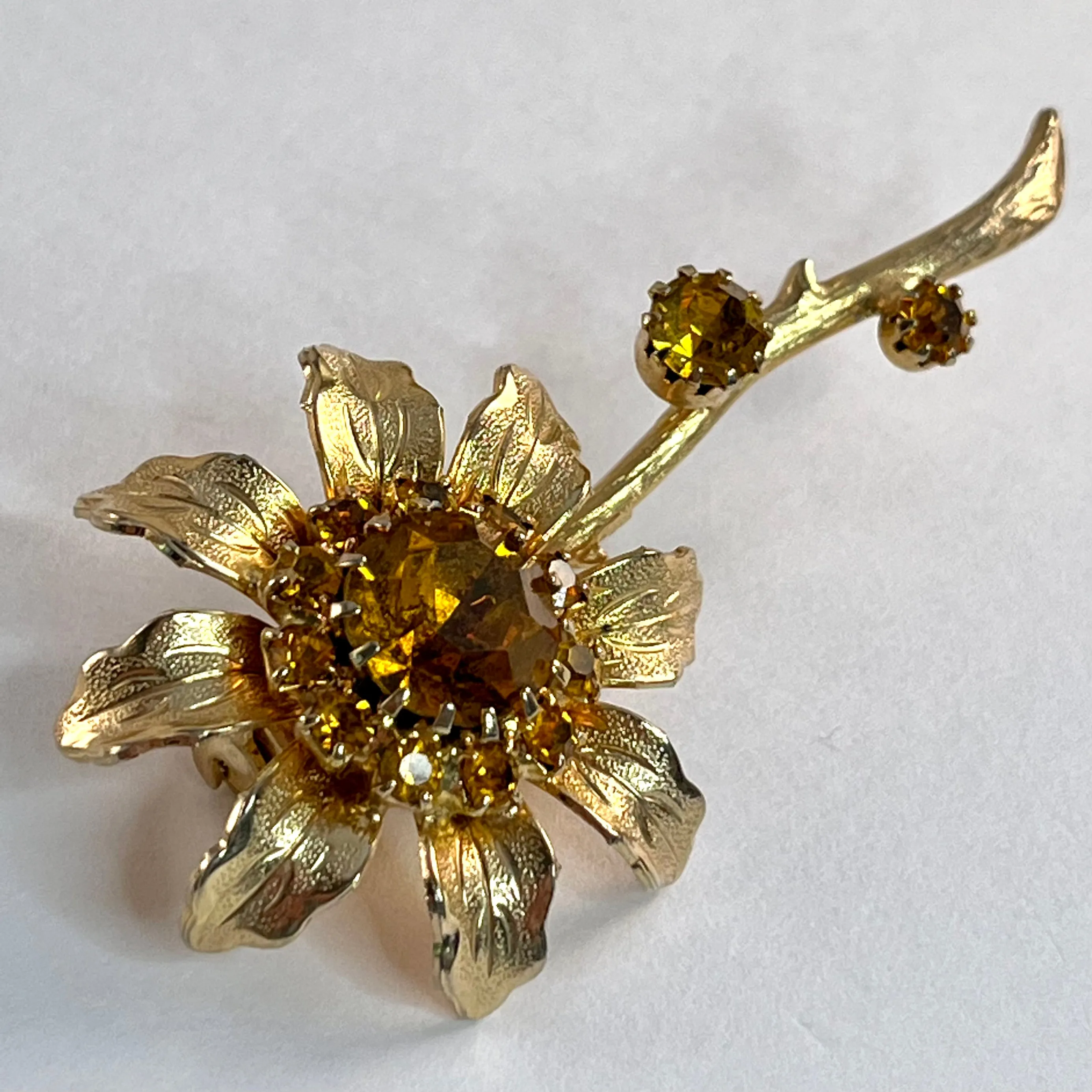 1960s Topaz Rhinestone Gold-Tone Flower Brooch