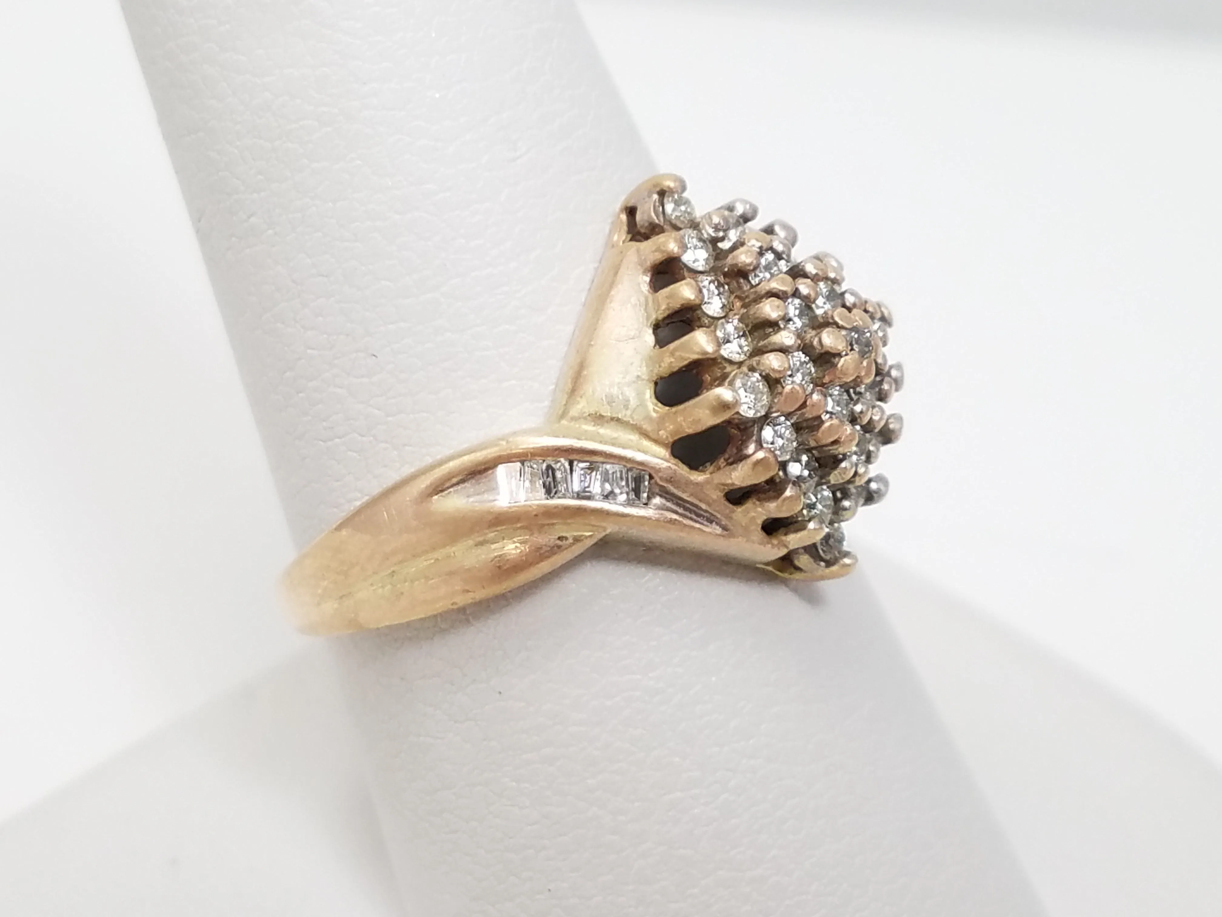 Dazzling 10k Yellow Gold Natural Diamond Cluster Ring