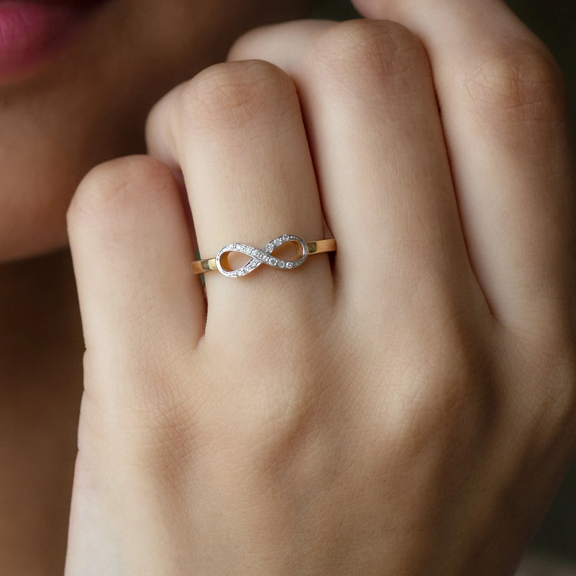 Minimal Diamond Infinity Promise Ring