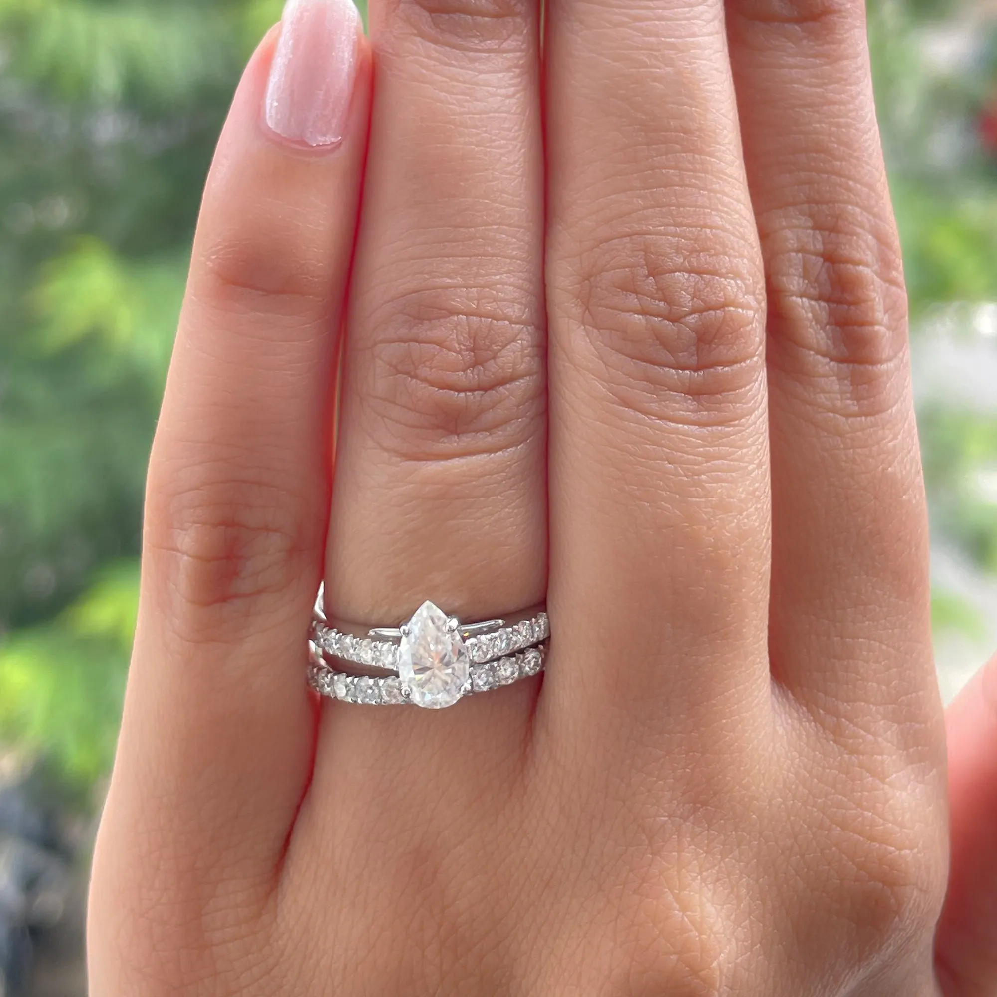 Minimal Pear Shape Lab Grown Diamond Wedding Ring Set