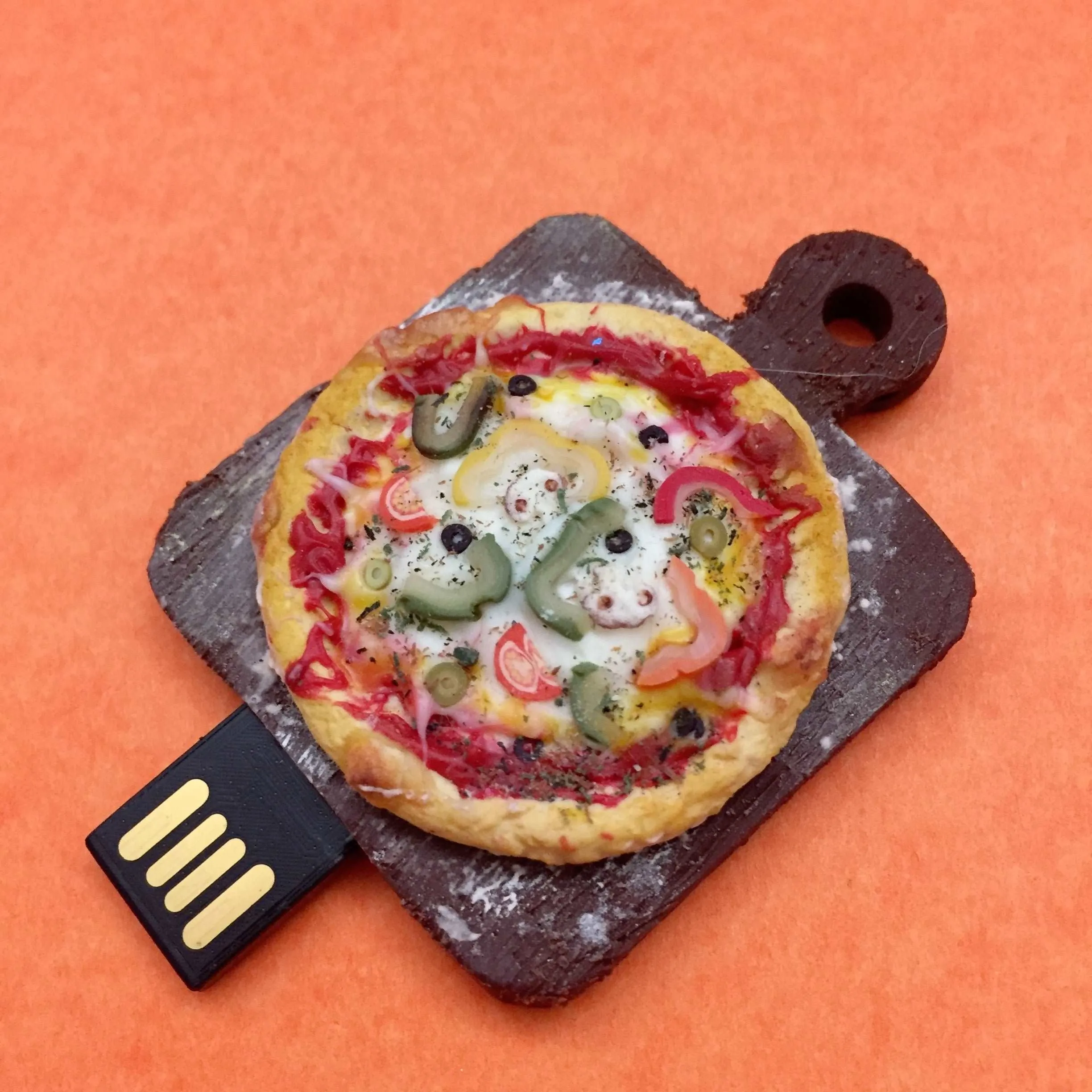 Pizza Miniature 8GB Novelty Pen Drive