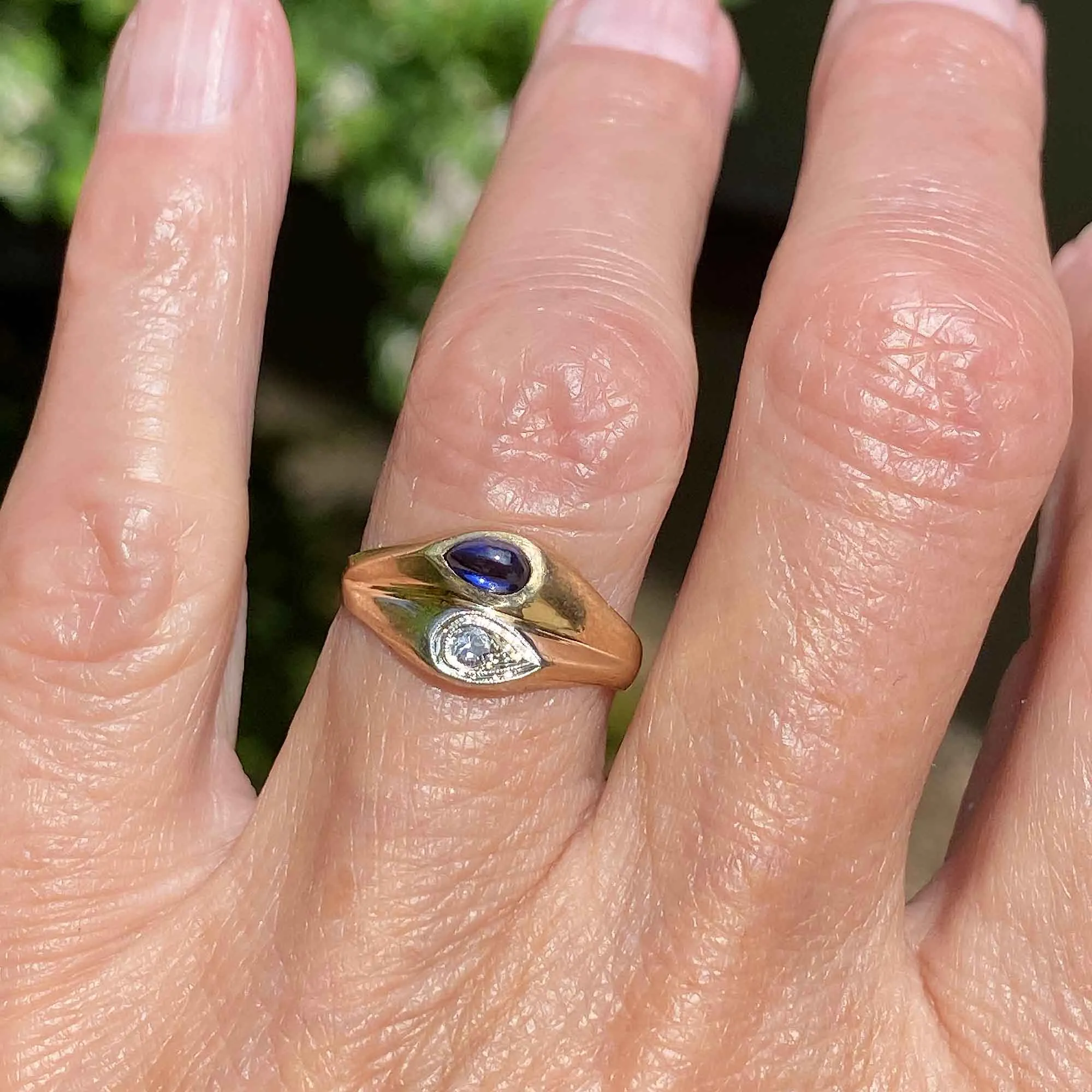 Vintage 14K Gold Diamond Cabochon Sapphire Ring