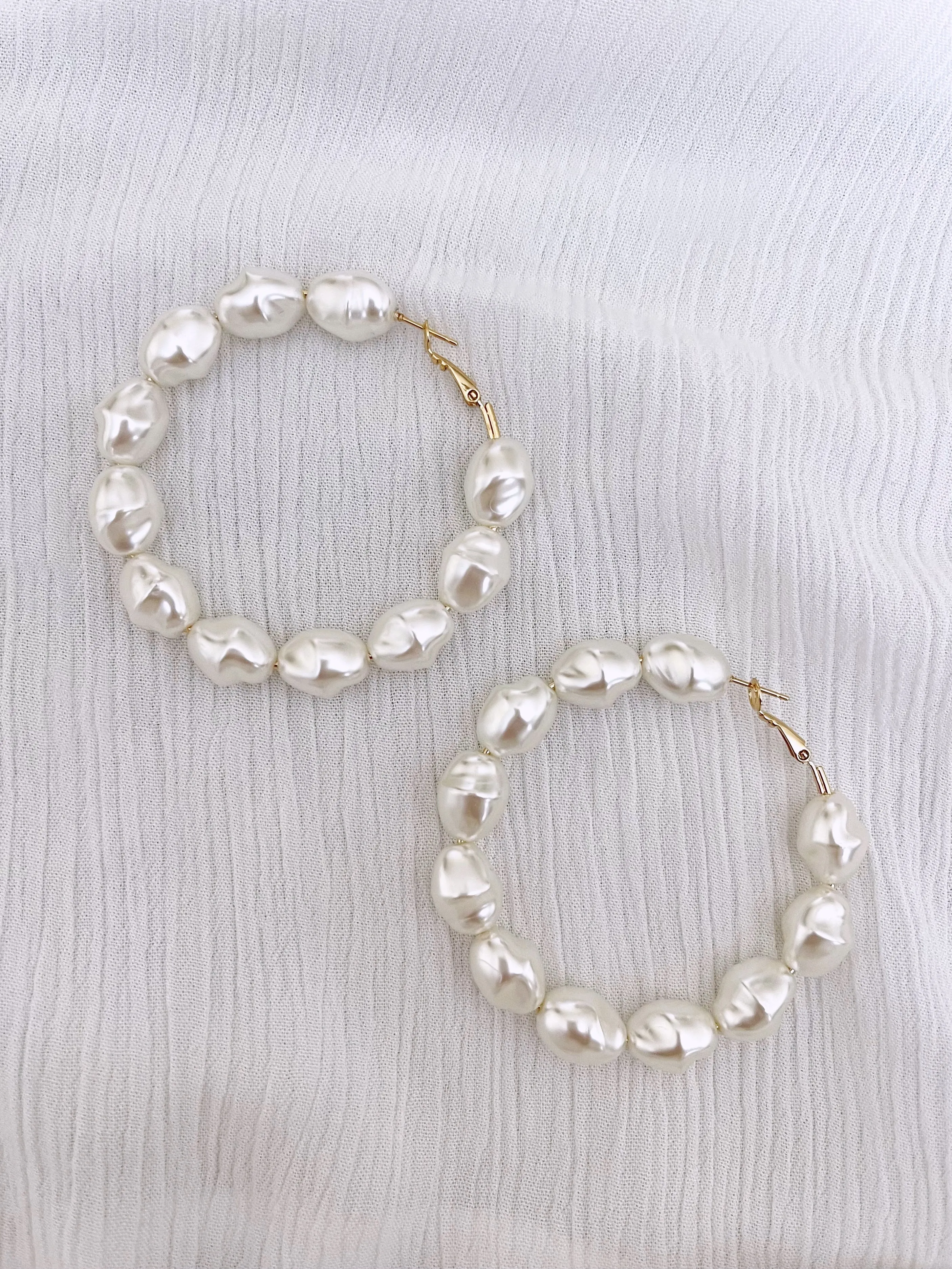 XL PEARL HOOPS